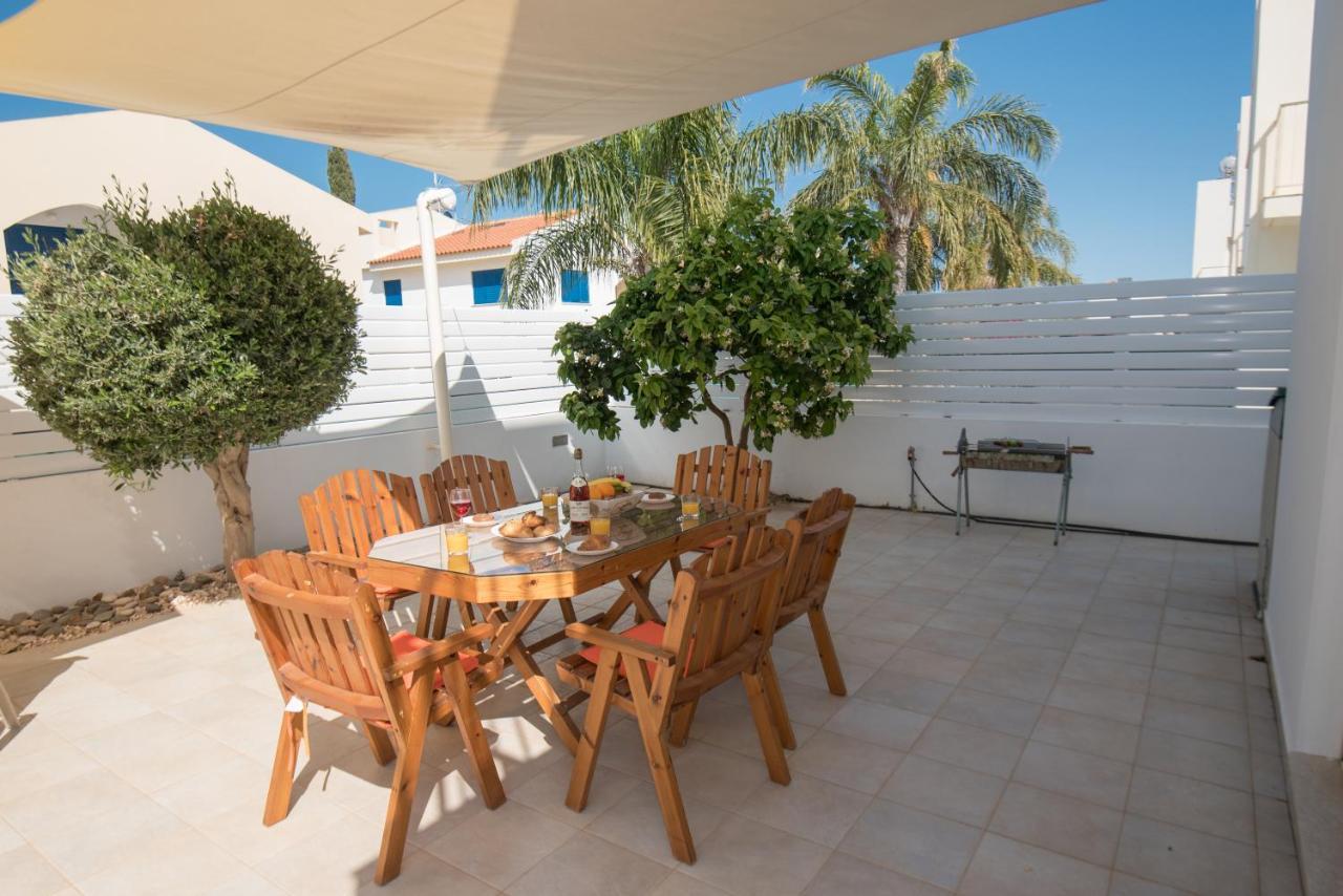 Villa Pomelo Protaras Extérieur photo